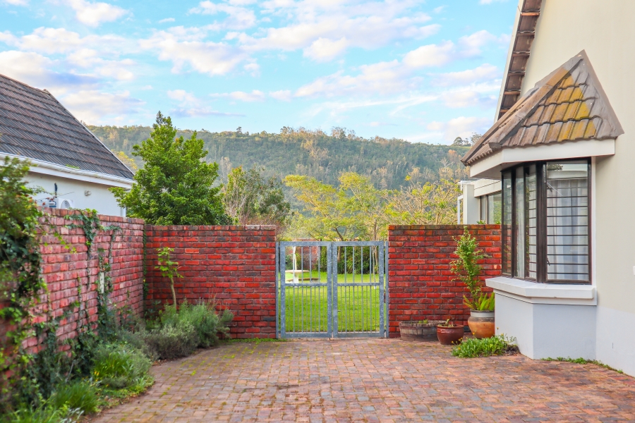3 Bedroom Property for Sale in The Island Western Cape